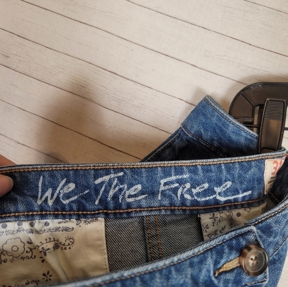 WE THE FREE FRONT POCKET BUTTON FRONT DENIM SKIRT, SZ 31 - Picture 11 of 13